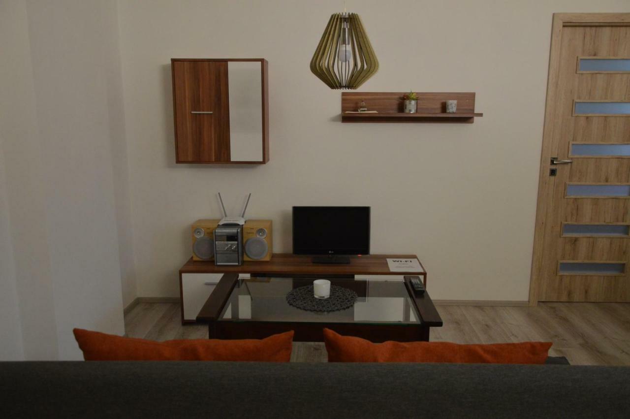 Apartmanovy Byt Třeboň Exterior foto