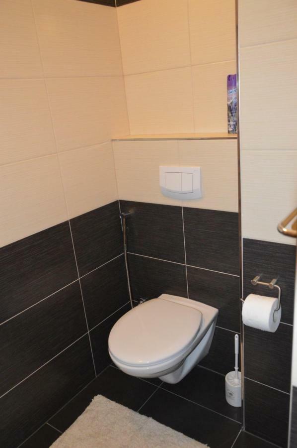 Apartmanovy Byt Třeboň Exterior foto